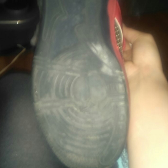 Apple bottom shoes - Picture 3 of 3